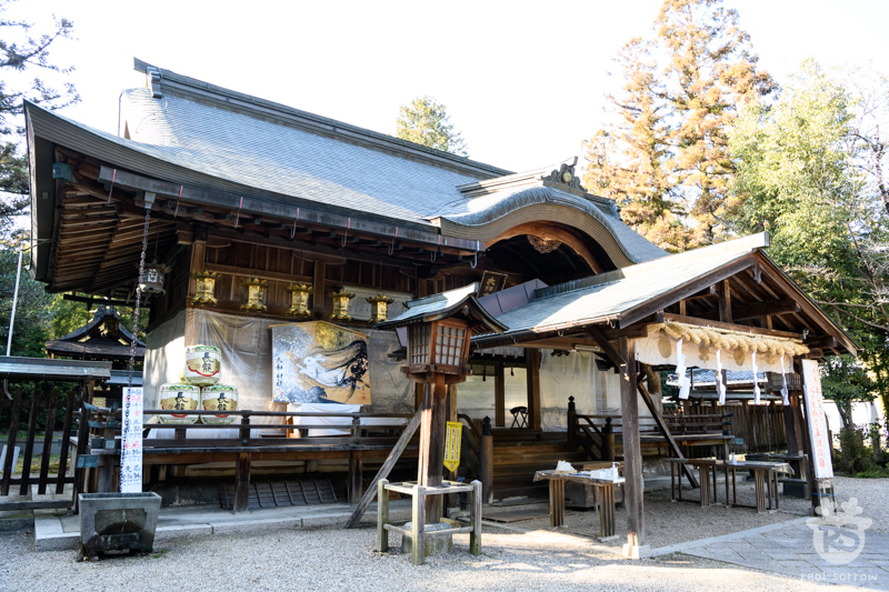 大和神社/拝殿